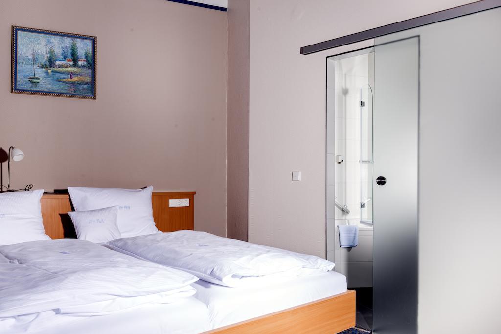 Hotel Adler Waiblingen  Exterior photo